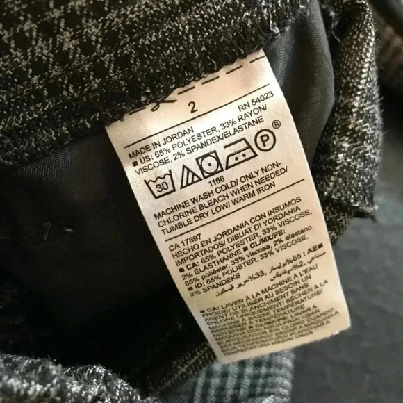 💕Old  navy Capri pants plaid - Picture 6 of 12